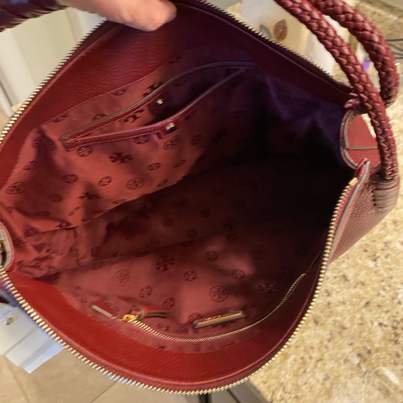 Brand new ToryBurch purse! Never been used! - Picture 2 of 3